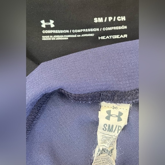 Under Armour compression leggings women 2 pairs Sz small full & crop length - Picture 13 of 13